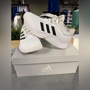 Adidas Court Team Bounce Women’s Shoes, Size 7 (NEW)